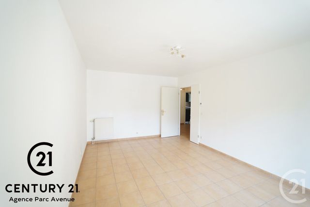 Appartement F3 &agrave; louer - 3 pi&egrave;ces - 59,85 m2 - Bussy St Georges - 77 - ILE-DE-FRANCE