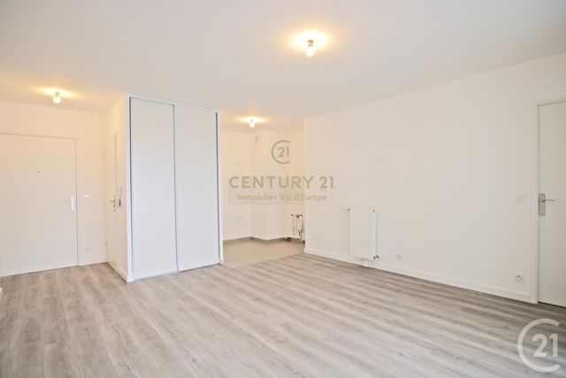 Appartement F2 &agrave; louer - 2 pi&egrave;ces - 42,72 m2 - Bussy St Georges - 77 - ILE-DE-FRANCE