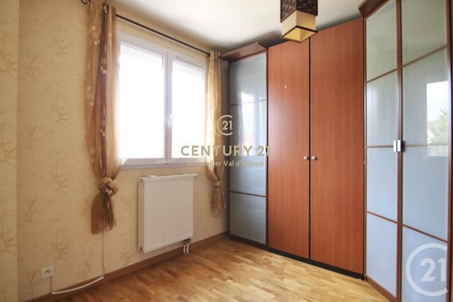 Maison &agrave; louer - 7 pi&egrave;ces - 115,19 m2 - Bussy St Georges - 77 - ILE-DE-FRANCE