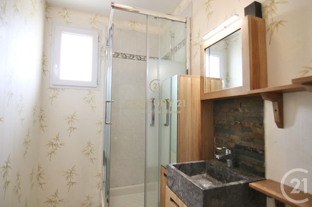 Maison &agrave; louer - 7 pi&egrave;ces - 115,19 m2 - Bussy St Georges - 77 - ILE-DE-FRANCE