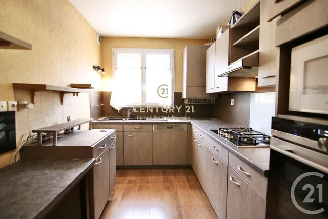 Maison &agrave; louer - 7 pi&egrave;ces - 115,19 m2 - Bussy St Georges - 77 - ILE-DE-FRANCE