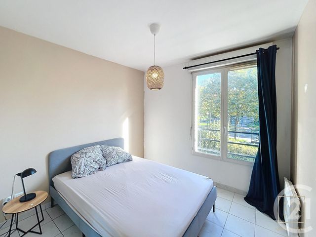 Appartement F3 &agrave; louer - 3 pi&egrave;ces - 63,80 m2 - Bussy St Georges - 77 - ILE-DE-FRANCE