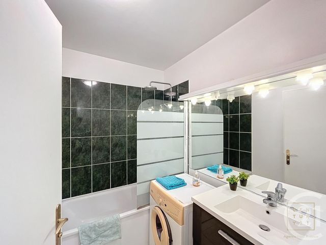 Appartement F3 &agrave; louer - 3 pi&egrave;ces - 63,80 m2 - Bussy St Georges - 77 - ILE-DE-FRANCE