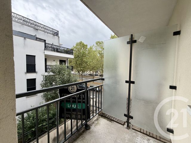 Appartement F3 &agrave; louer - 3 pi&egrave;ces - 63,87 m2 - Bussy St Georges - 77 - ILE-DE-FRANCE