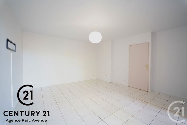 Appartement F2 &agrave; vendre - 2 pi&egrave;ces - 43,22 m2 - Bussy St Georges - 77 - ILE-DE-FRANCE