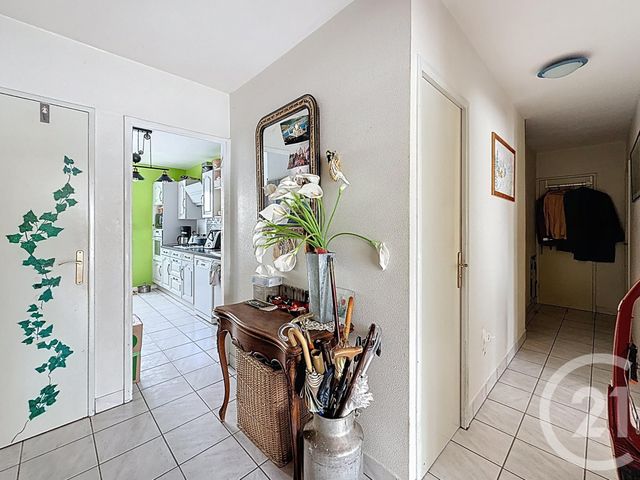 Appartement F4 &agrave; vendre - 4 pi&egrave;ces - 74,18 m2 - Chevigny St Sauveur - 21 - BOURGOGNE