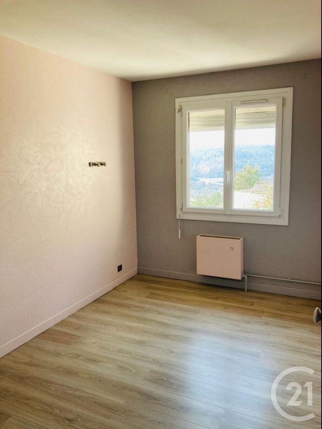 Maison &agrave; louer - 4 pi&egrave;ces - 127,62 m2 - Talant - 21 - BOURGOGNE