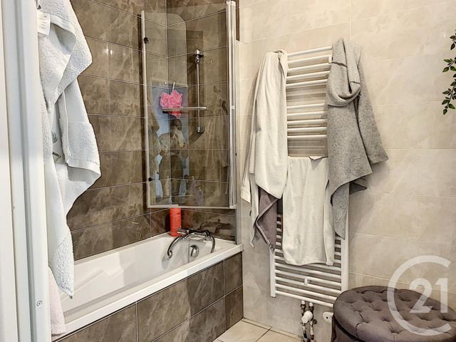 Appartement T3 &agrave; louer - 3 pi&egrave;ces - 64,21 m2 - Dijon - 21 - BOURGOGNE