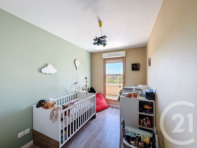 Appartement F4 &agrave; vendre - 4 pi&egrave;ces - 73,73 m2 - Longvic - 21 - BOURGOGNE