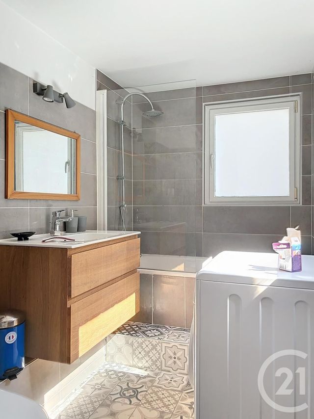 Appartement T3 &agrave; louer - 2 pi&egrave;ces - 64,87 m2 - Dijon - 21 - BOURGOGNE