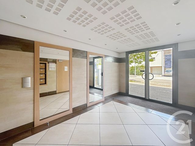 Appartement &agrave; louer - 3 pi&egrave;ces - 70,68 m2 - Dijon - 21 - BOURGOGNE