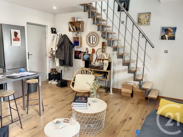 Appartement Duplex &agrave; louer - 2 pi&egrave;ces - 32 m2 - Dijon - 21 - BOURGOGNE
