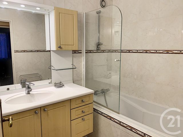 Appartement T3 &agrave; louer - 3 pi&egrave;ces - 81,52 m2 - Dijon - 21 - BOURGOGNE
