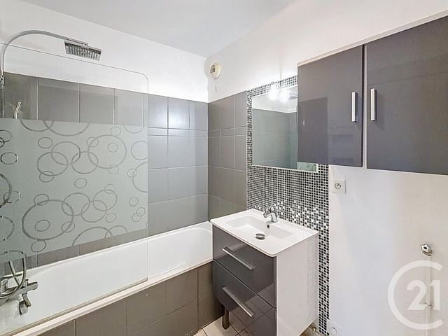 Appartement F3 à vendre - 3 pièces - 73,63 m2 - St Jean De Braye - 45 - CENTRE