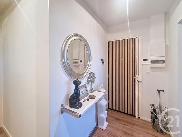 Appartement à vendre - 4 pièces - 70,27 m2 - Fleury Les Aubrais - 45 - CENTRE