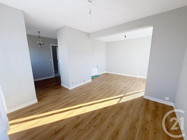 Appartement F1 à louer ST JEAN DE BRAYE