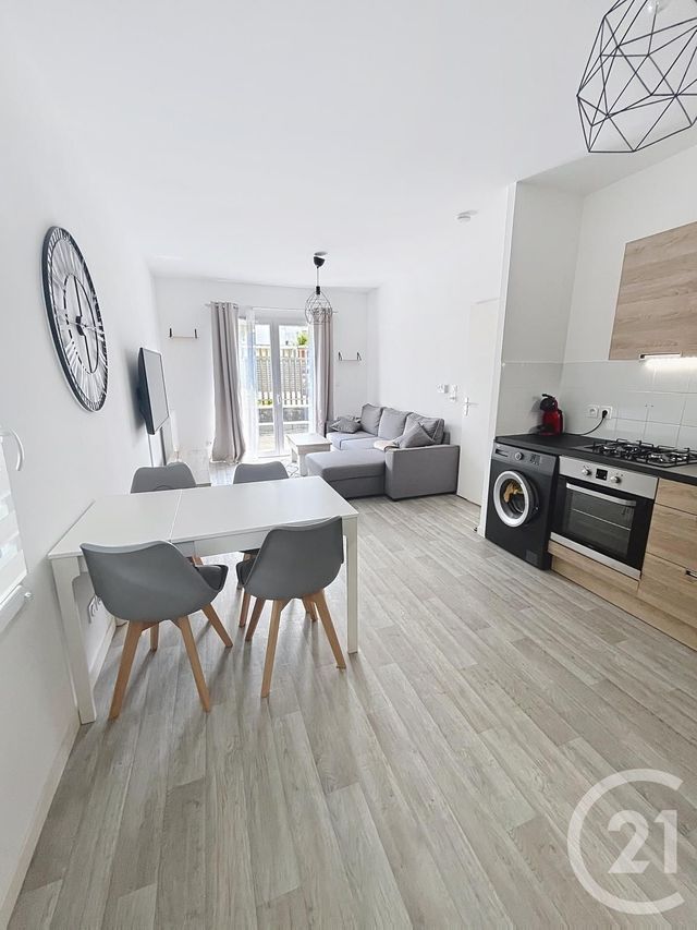 Appartement F2 à louer ST JEAN DE BRAYE