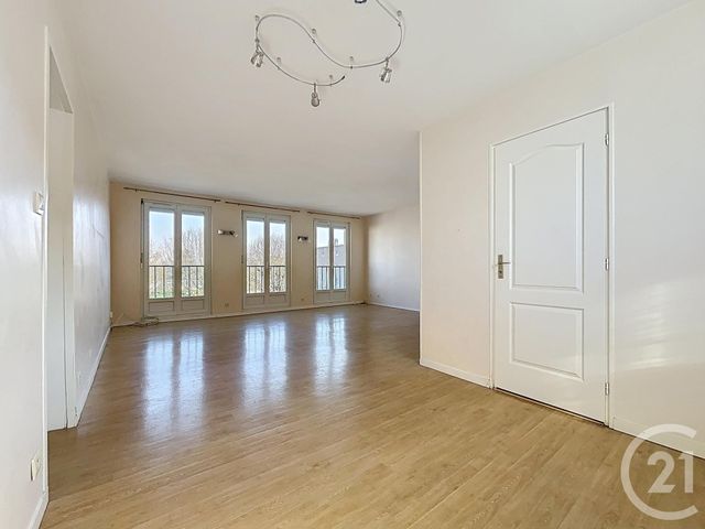 Appartement F4 &agrave; louer - 4 pi&egrave;ces - 80,60 m2 - St Jean De Braye - 45 - CENTRE