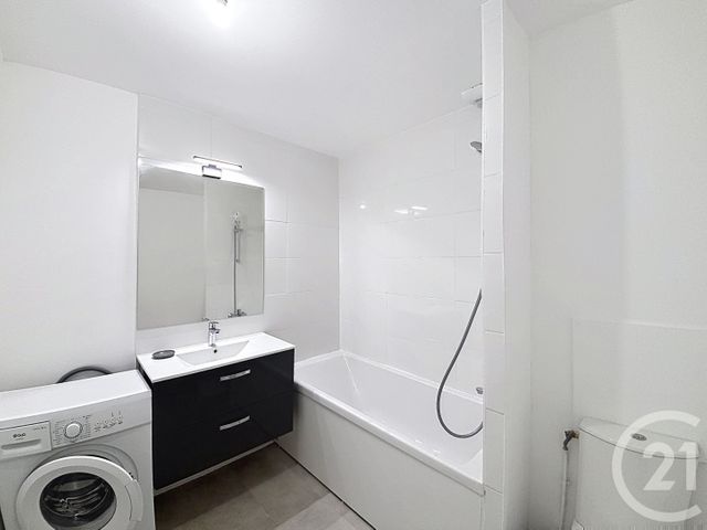Maison &agrave; louer - 4 pi&egrave;ces - 105 m2 - St Jean De Braye - 45 - CENTRE