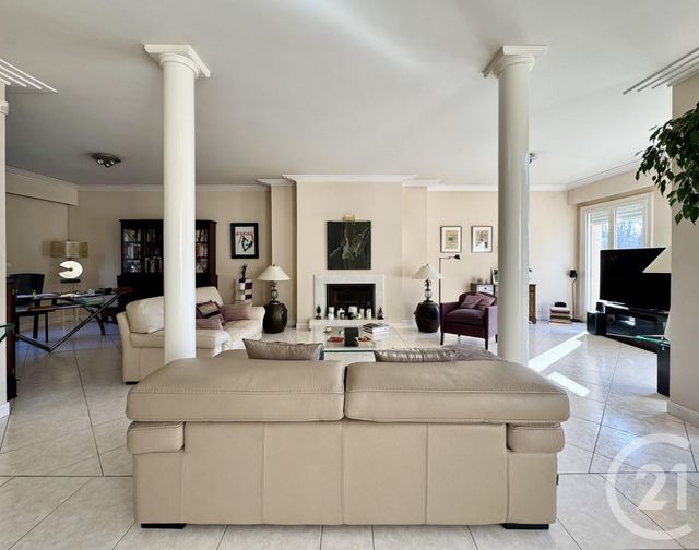 Maison &agrave; vendre - 10 pi&egrave;ces - 276,25 m2 - St Remy Les Chevreuse - 78 - ILE-DE-FRANCE