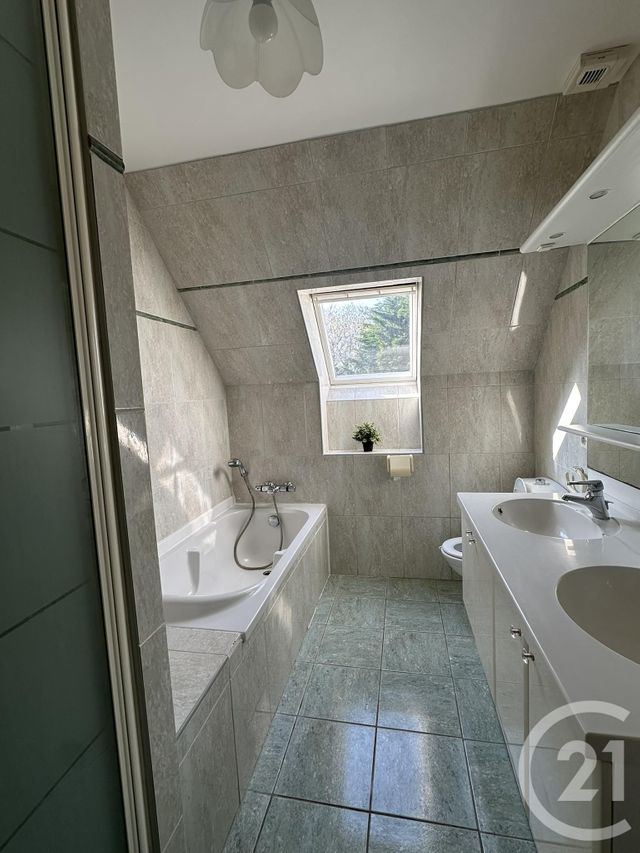 Maison &agrave; louer - 8 pi&egrave;ces - 182,93 m2 - Gif Sur Yvette - 91 - ILE-DE-FRANCE