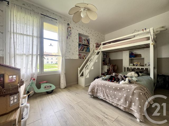 Appartement F3 à vendre - 3 pièces - 66,84 m2 - Villiers Le Bacle - 91 - ILE-DE-FRANCE