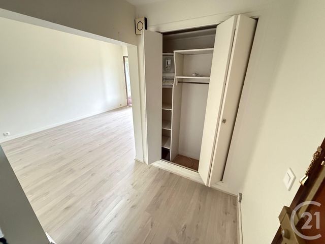 Appartement à vendre - 2 pièces - 37 m2 - Gif Sur Yvette - 91 - ILE-DE-FRANCE