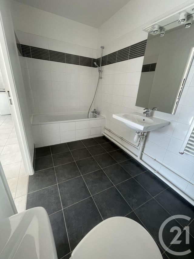 Appartement F1 à louer - 1 pièce - 32,95 m2 - Chevreuse - 78 - ILE-DE-FRANCE