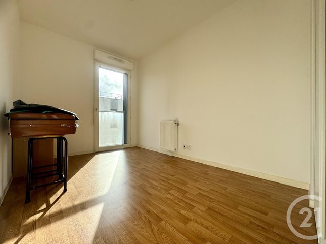 Appartement Duplex à vendre - 3 pièces - 63 m2 - Les Ulis - 91 - ILE-DE-FRANCE