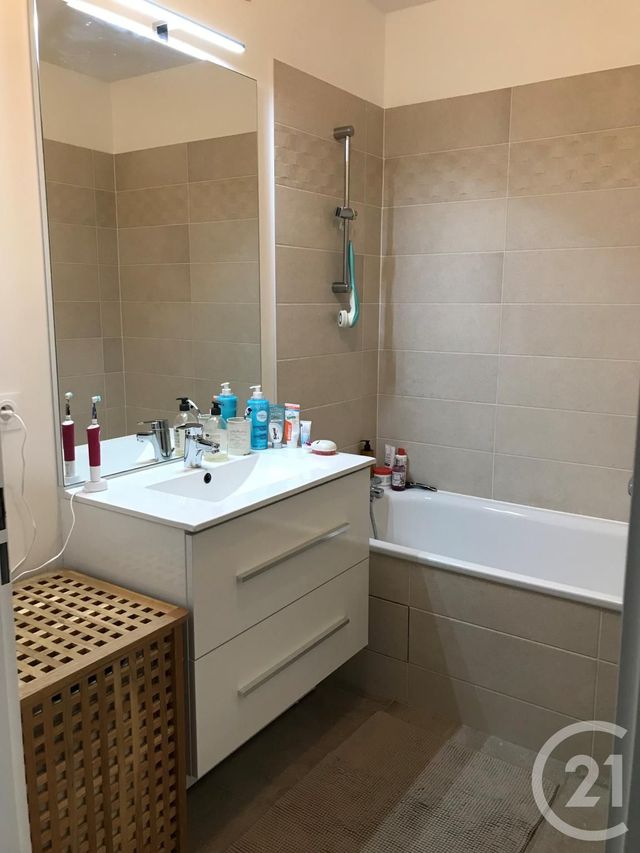 Appartement Duplex à louer - 3 pièces - 68,07 m2 - Gif Sur Yvette - 91 - ILE-DE-FRANCE