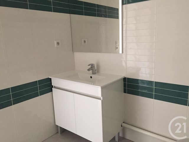 Appartement F2 à louer - 2 pièces - 50,80 m2 - St Remy Les Chevreuse - 78 - ILE-DE-FRANCE