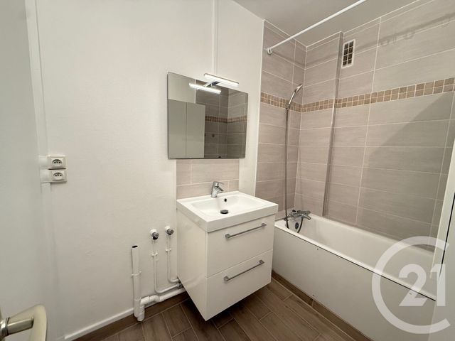 Appartement F3 &agrave; louer - 3 pi&egrave;ces - 64,43 m2 - Gif Sur Yvette - 91 - ILE-DE-FRANCE