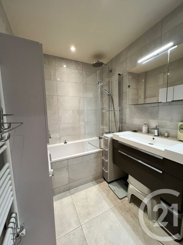 Appartement F3 à louer - 3 pièces - 67,96 m2 - Paris - 75017 - ILE-DE-FRANCE