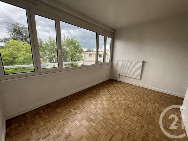 Appartement F3 &agrave; louer - 3 pi&egrave;ces - 63,90 m2 - Gif Sur Yvette - 91 - ILE-DE-FRANCE