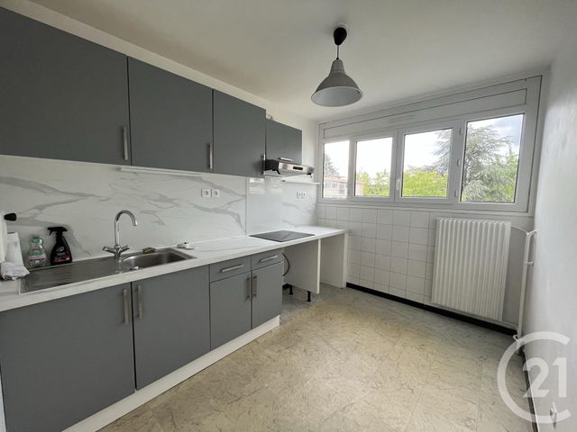 Appartement F3 &agrave; louer - 3 pi&egrave;ces - 63,90 m2 - Gif Sur Yvette - 91 - ILE-DE-FRANCE