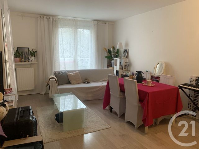 Appartement F3 &agrave; louer - 3 pi&egrave;ces - 64,20 m2 - Les Ulis - 91 - ILE-DE-FRANCE