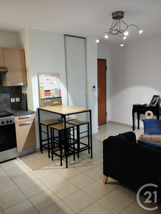 Appartement F2 &agrave; louer - 2 pi&egrave;ces - 32,29 m2 - Chilly Mazarin - 91 - ILE-DE-FRANCE