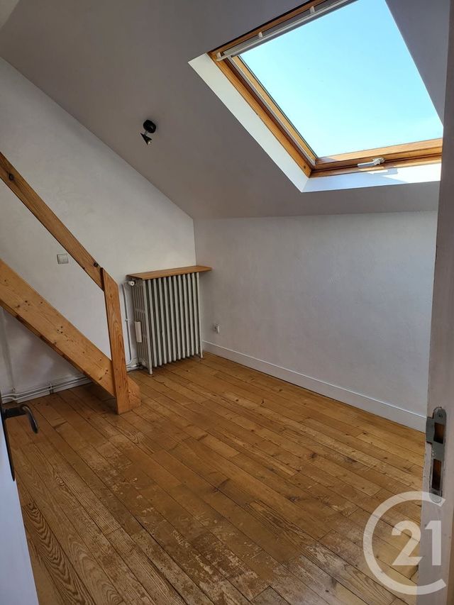 Maison &agrave; louer - 5 pi&egrave;ces - 96,61 m2 - Buc - 78 - ILE-DE-FRANCE