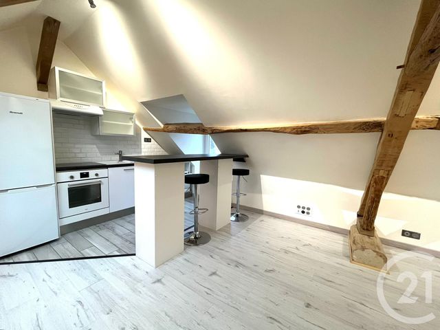 Appartement Studio &agrave; louer - 1 pi&egrave;ce - 21,89 m2 - Chateaufort - 78 - ILE-DE-FRANCE