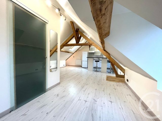 Appartement Studio &agrave; louer - 1 pi&egrave;ce - 21,89 m2 - Chateaufort - 78 - ILE-DE-FRANCE