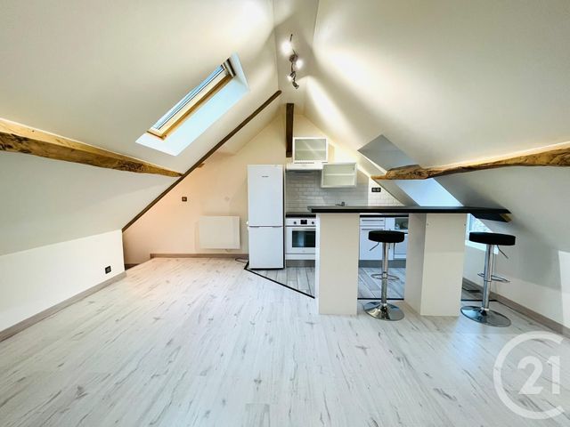 Appartement Studio &agrave; louer - 1 pi&egrave;ce - 21,89 m2 - Chateaufort - 78 - ILE-DE-FRANCE