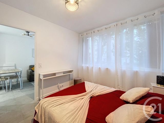 Appartement F1 &agrave; louer - 2 pi&egrave;ces - 28,50 m2 - Fontenay Le Fleury - 78 - ILE-DE-FRANCE