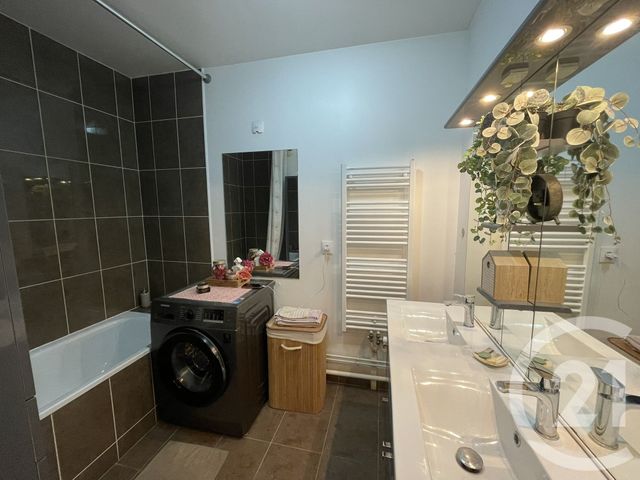 Appartement F3 &agrave; louer - 3 pi&egrave;ces - 59,75 m2 - Les Ulis - 91 - ILE-DE-FRANCE