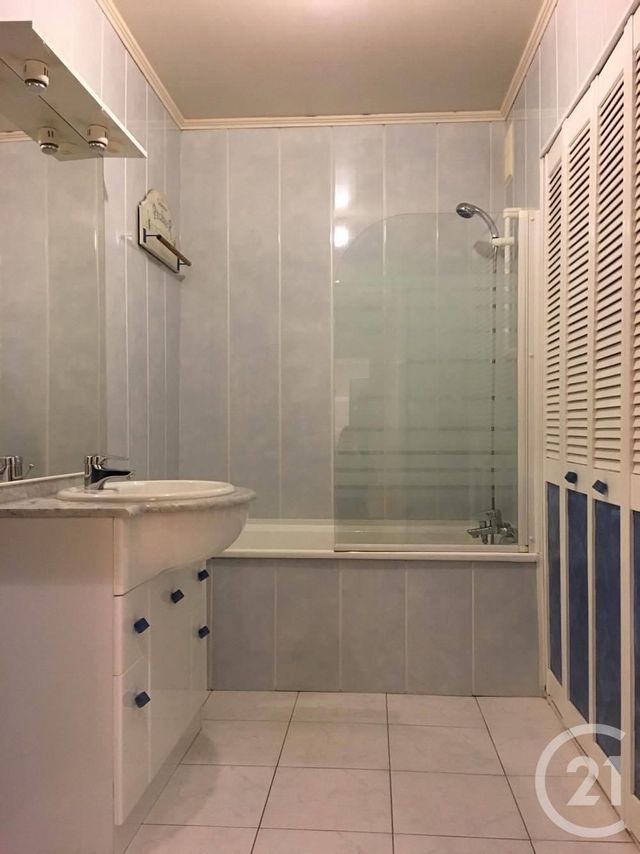 Appartement F2 &agrave; louer - 2 pi&egrave;ces - 52,27 m2 - Gif Sur Yvette - 91 - ILE-DE-FRANCE