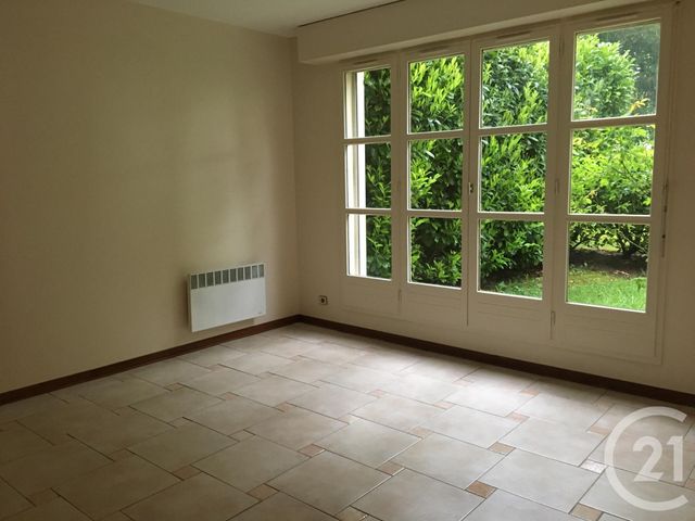 Appartement F1 &agrave; louer - 1 pi&egrave;ce - 35,60 m2 - Gif Sur Yvette - 91 - ILE-DE-FRANCE