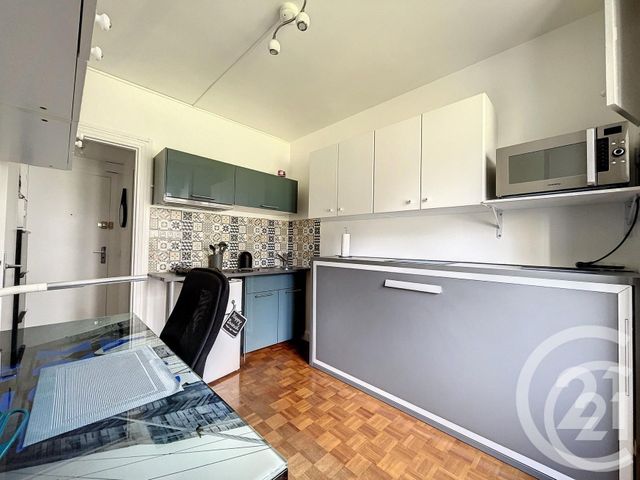 Appartement Chambre &agrave; louer - 1 pi&egrave;ce - 13,04 m2 - Versailles - 78 - ILE-DE-FRANCE