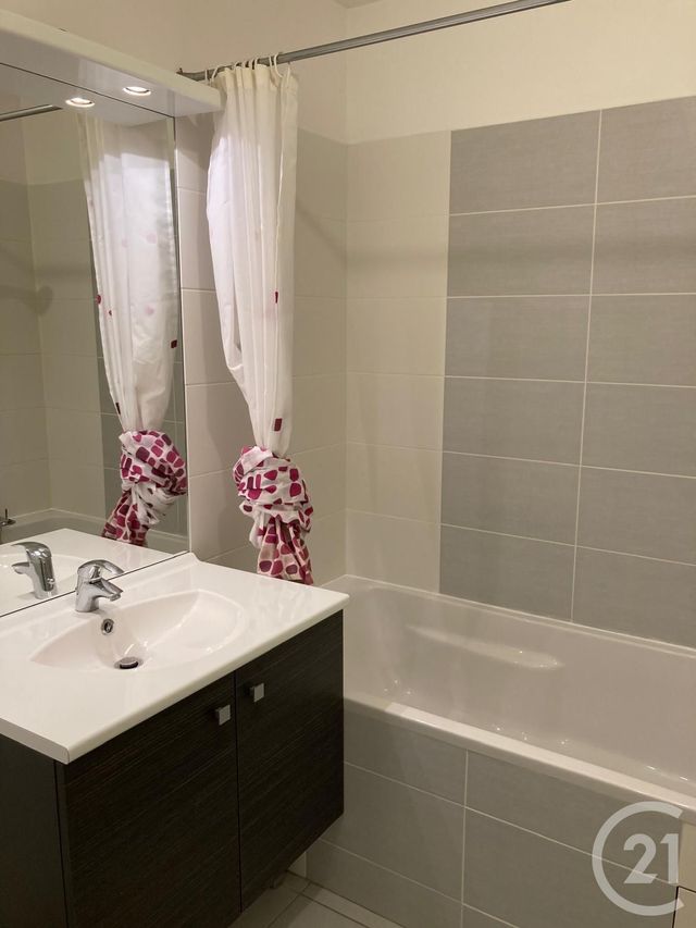 Appartement F3 &agrave; louer - 3 pi&egrave;ces - 64,94 m2 - Palaiseau - 91 - ILE-DE-FRANCE