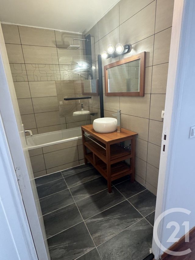 Appartement F2 &agrave; louer - 2 pi&egrave;ces - 55,82 m2 - Gif Sur Yvette - 91 - ILE-DE-FRANCE