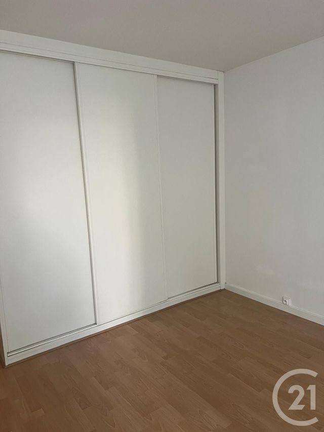 Appartement F1 &agrave; louer - 1 pi&egrave;ce - 25,66 m2 - Le Chesnay - 78 - ILE-DE-FRANCE