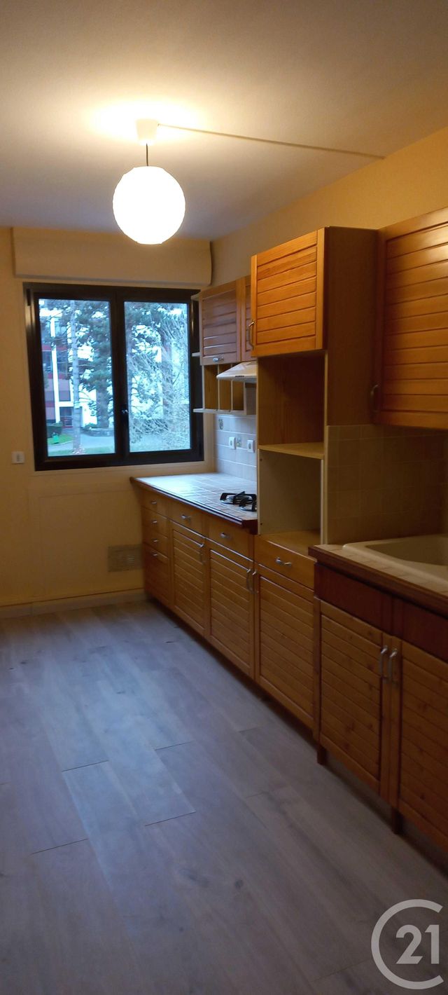 Appartement F3 &agrave; louer - 3 pi&egrave;ces - 60,64 m2 - Gif Sur Yvette - 91 - ILE-DE-FRANCE